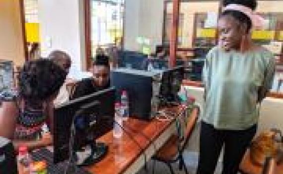 Letta Shivute, one of the Namibian public library trainers, practises her training skills at an e-resources workshop for public librarians in Gobabis, Namibia, in November 2018.
