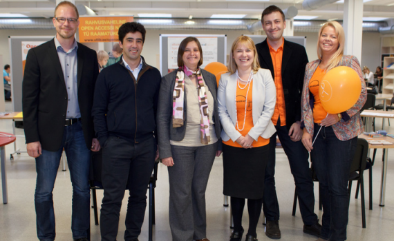 EIFL-OA Manager Iryna Kuchma (middle) with organizers and speakers at OA Week. Photo credit: Henri Kirs/Tartu Ülikool